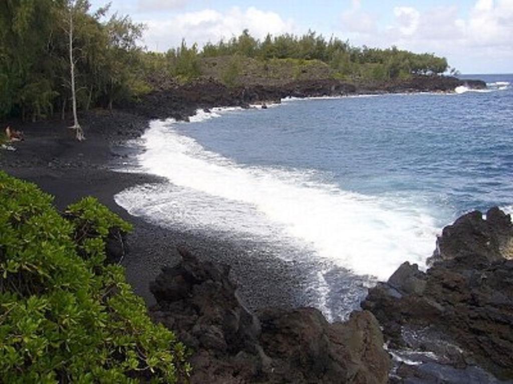 Whale House At Kehena Beach Pahoa Exteriör bild
